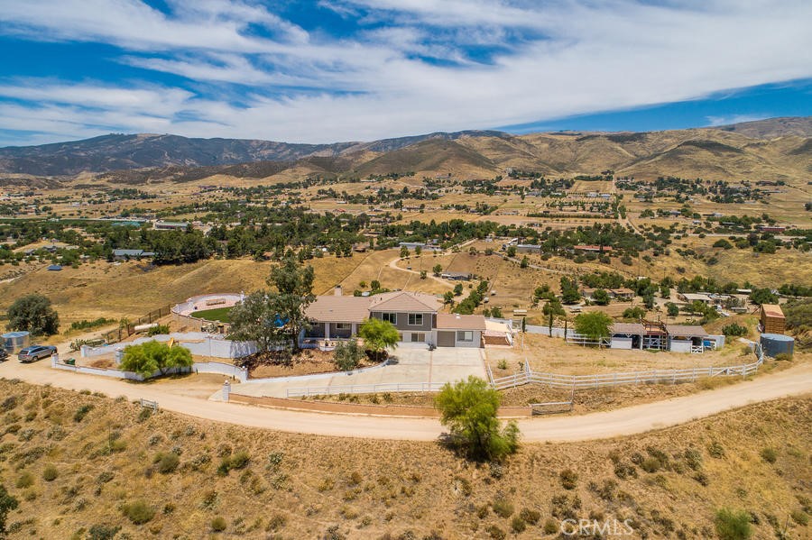 9175 Yucca Hills Property Photo 4