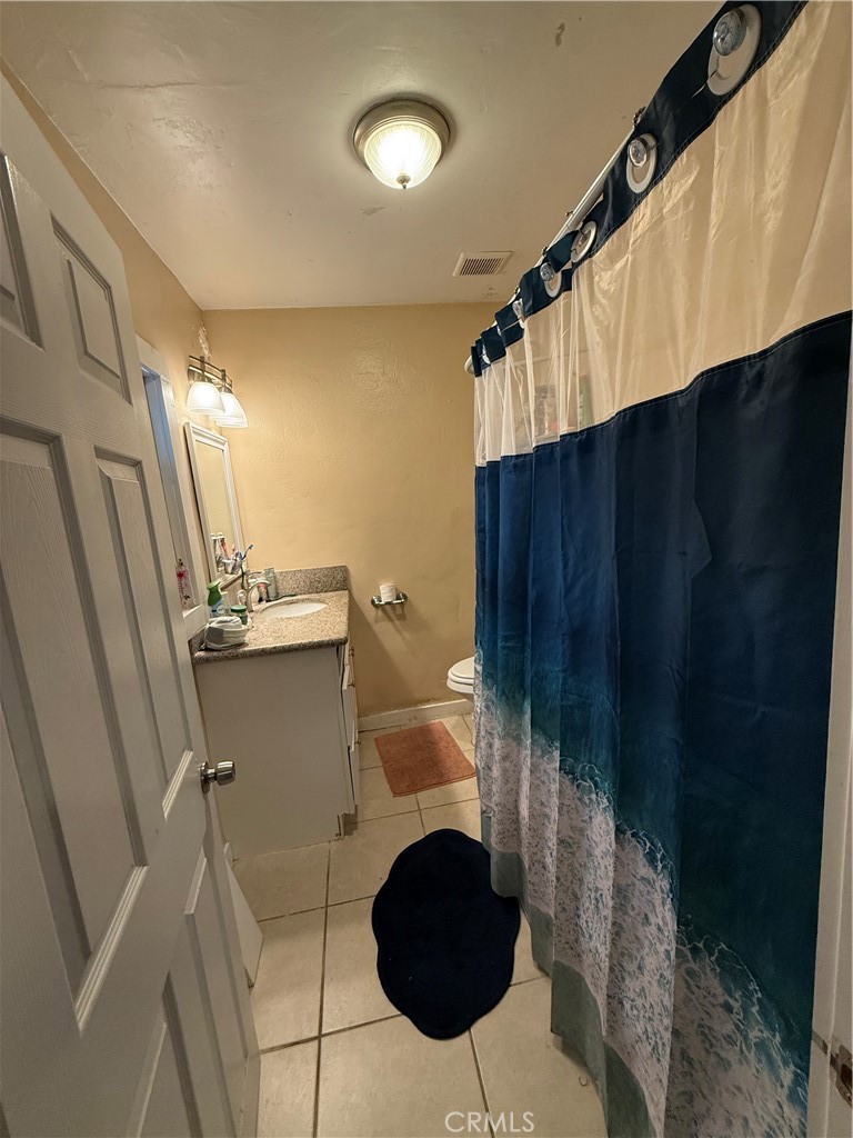 3040 N F St Property Photo 5