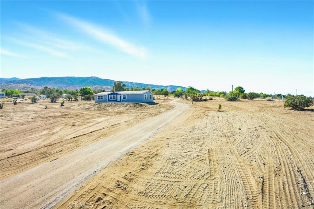 9622 Via Verde Avenue Property Photo 4