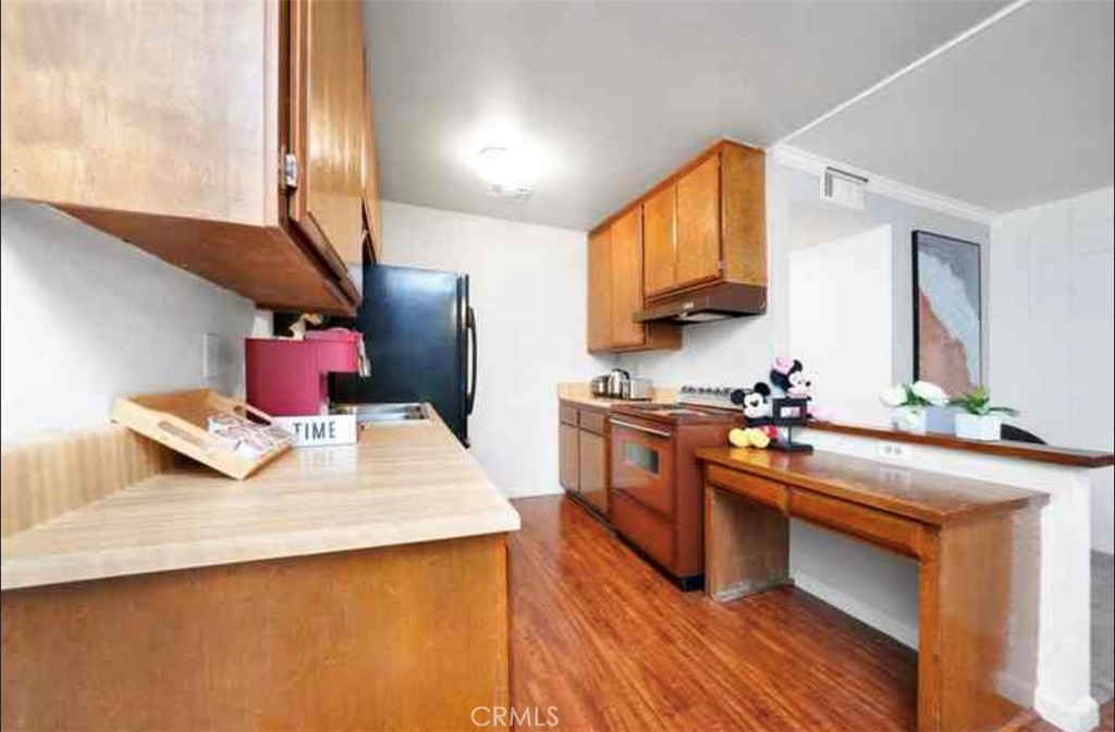 23617 Golden Springs Property Photo 8