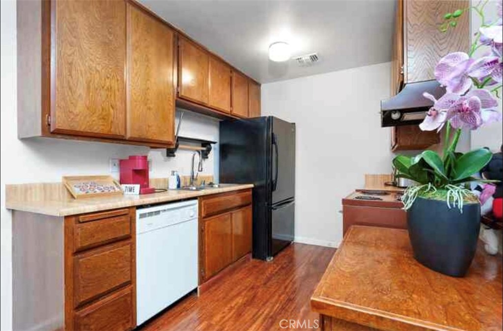 23617 Golden Springs Property Photo 9