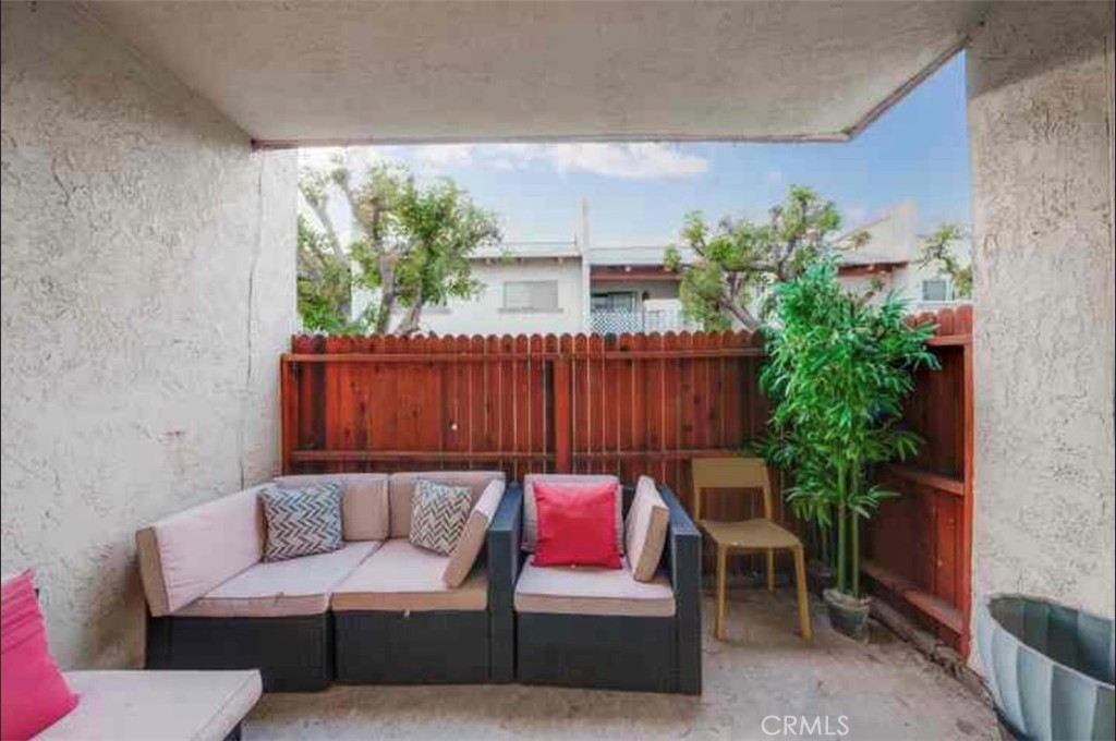 23617 Golden Springs Property Photo 13