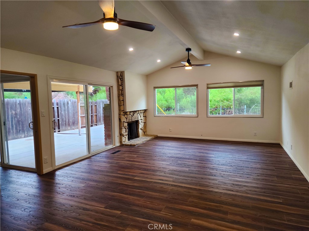 2523 Deerpark Drive Property Photo 4