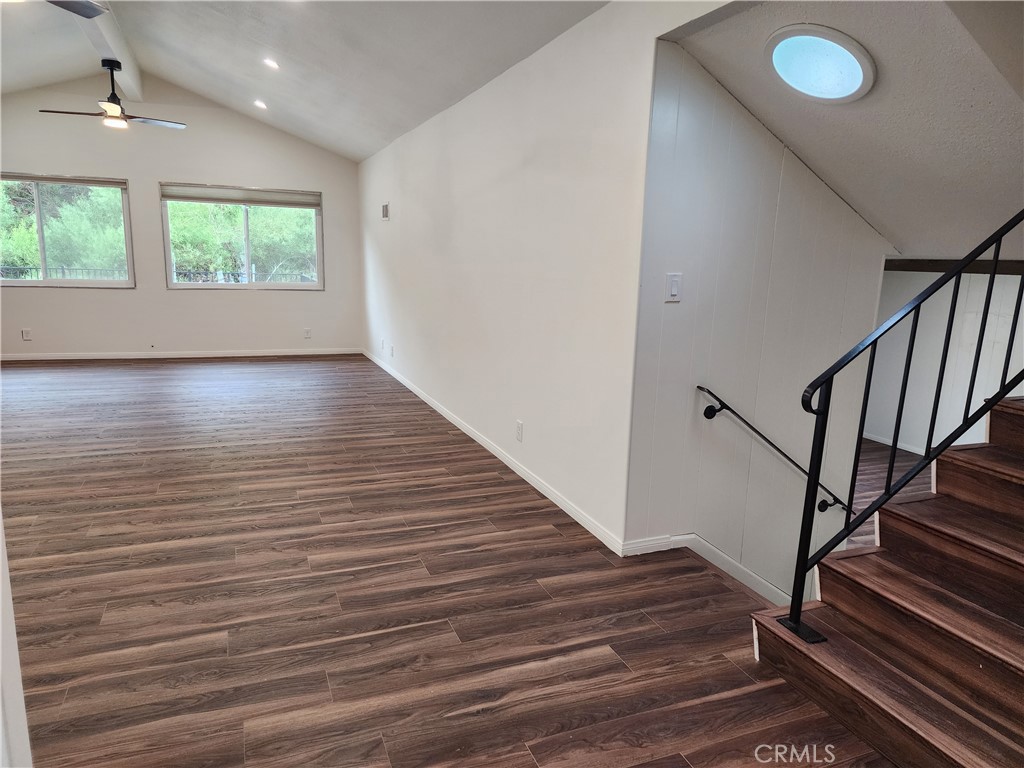 2523 Deerpark Drive Property Photo 5