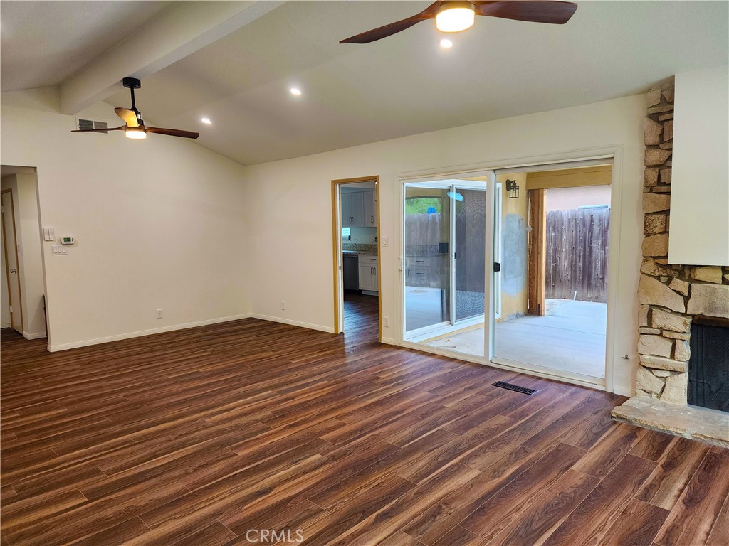 2523 Deerpark Drive Property Photo 6