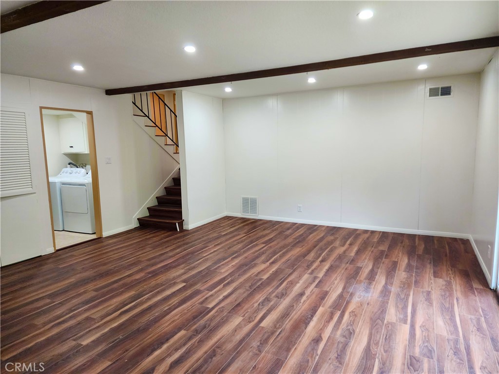 2523 Deerpark Drive Property Photo 10