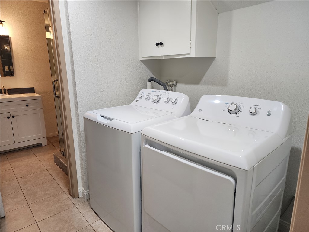 2523 Deerpark Drive Property Photo 12