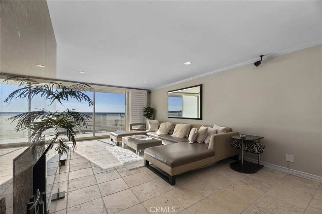 4 Jib Street 3 Property Photo 2