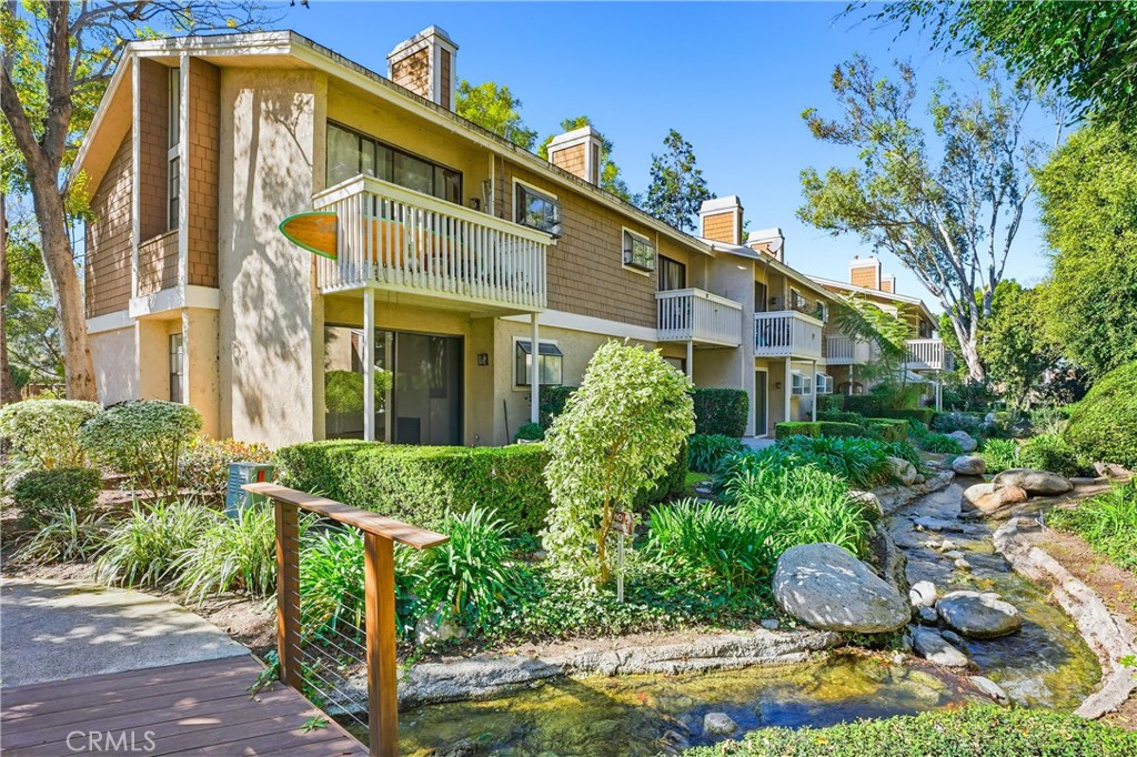 85 Lakepines