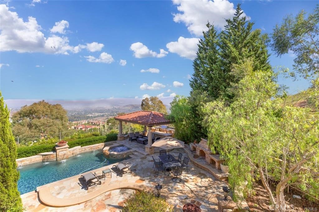 21 Ridgeview Property Photo 9