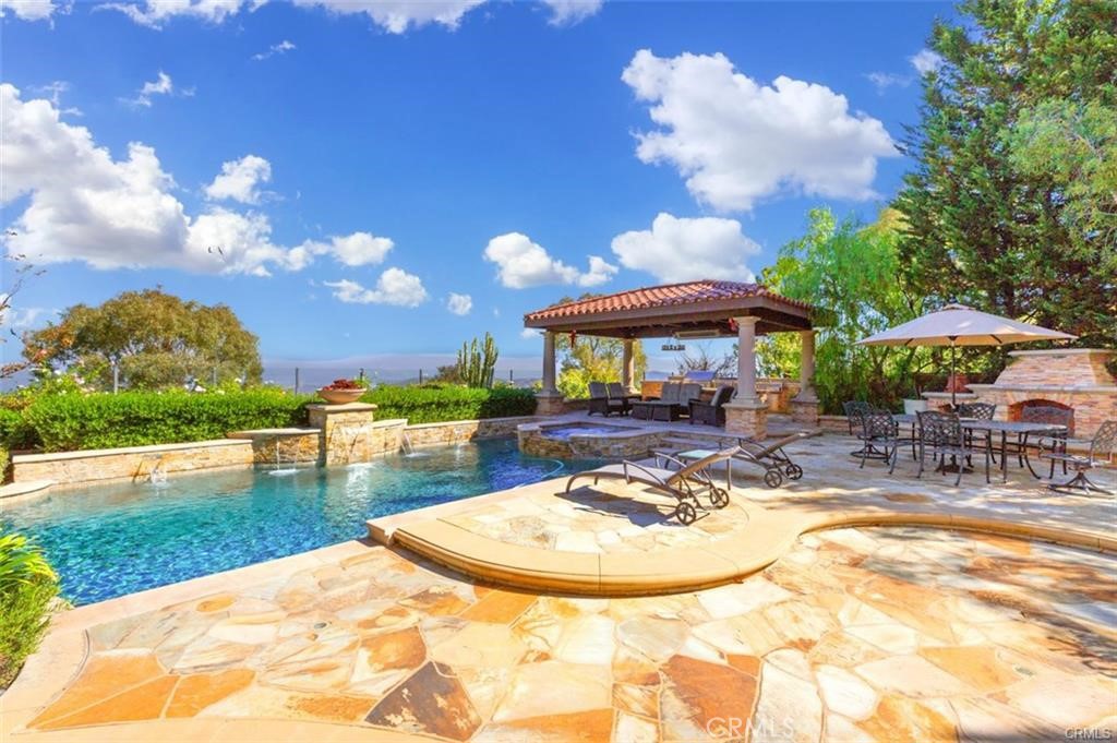 21 Ridgeview Property Photo 19