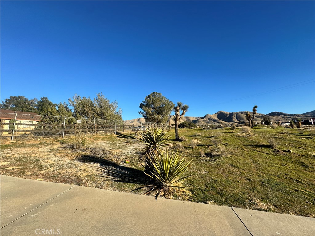 19574 Happy Valley Property Photo 6