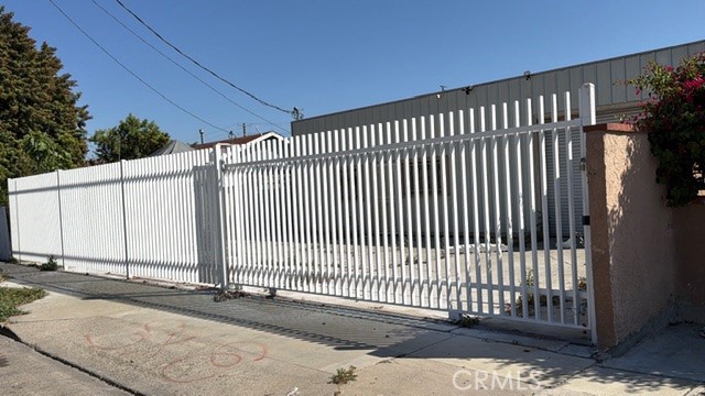 1724 W 2nd Property Photo 2