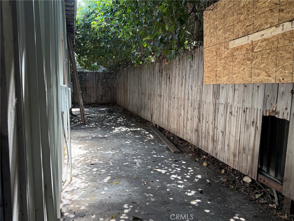 1724 W 2nd Property Photo 15