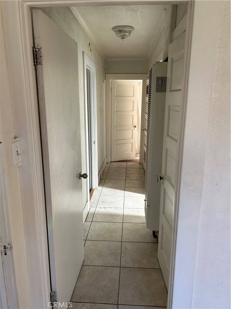 1184 N Kenmore Property Photo 5