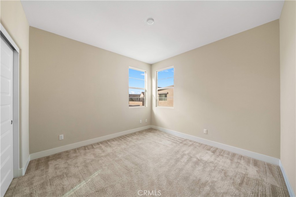 157 Scale Property Photo 36