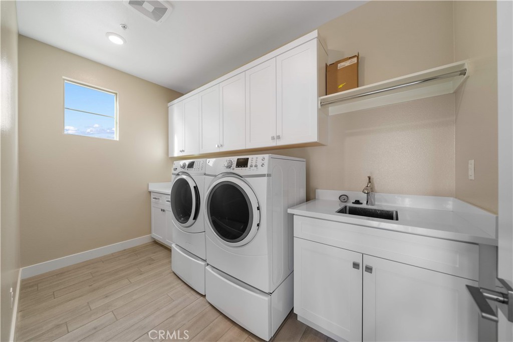 157 Scale Property Photo 55