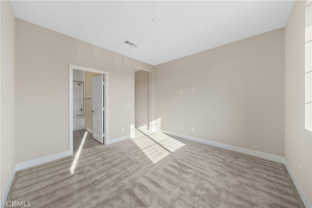 157 Scale Property Photo 58