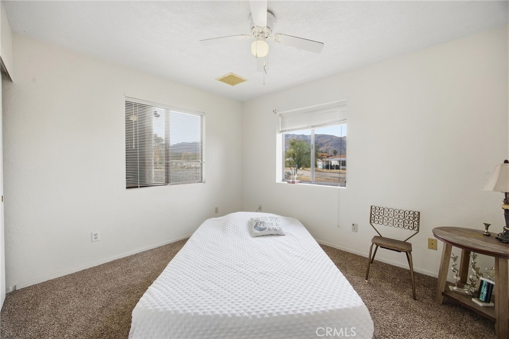 7725 Sahara Property Photo 13