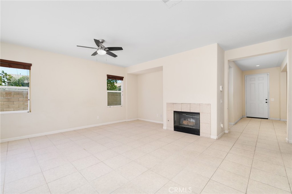 27297 Honey Scented Property Photo 7