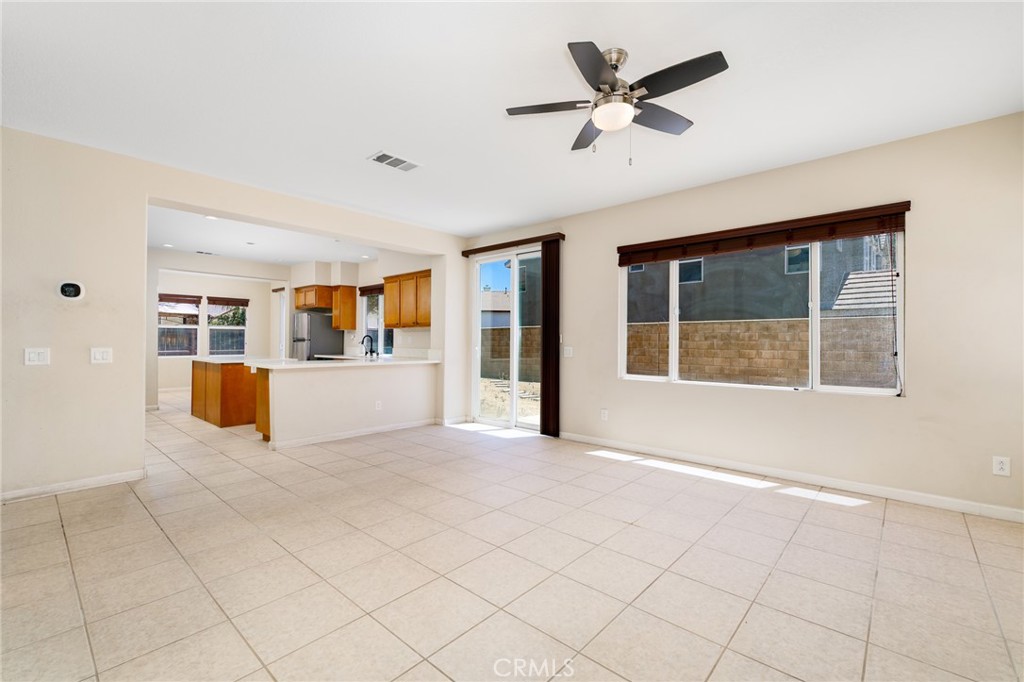 27297 Honey Scented Property Photo 8