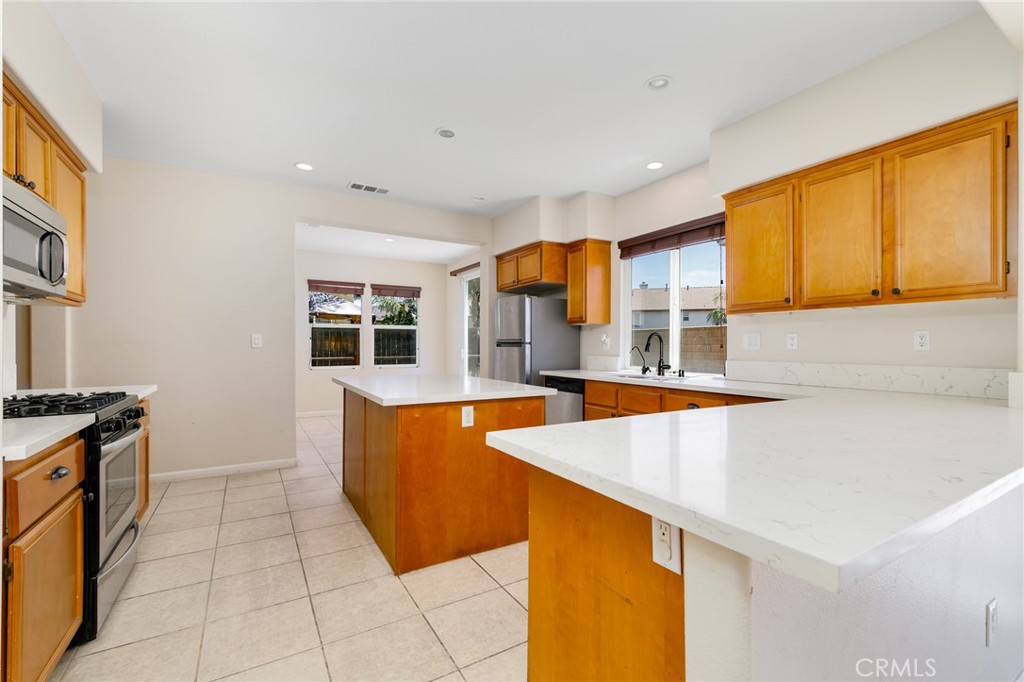 27297 Honey Scented Property Photo 9