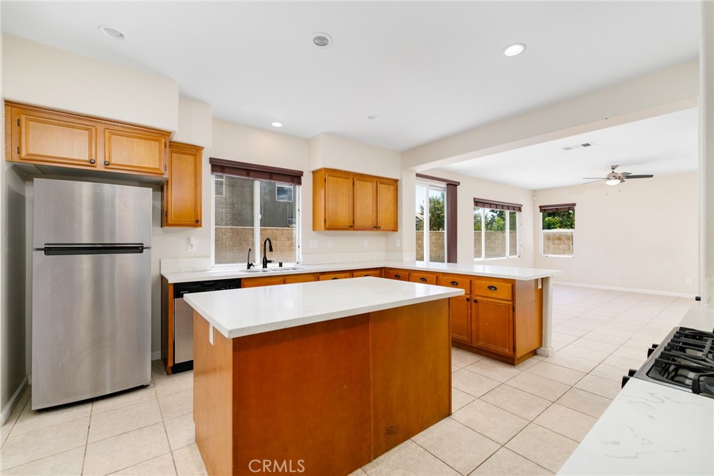 27297 Honey Scented Property Photo 10