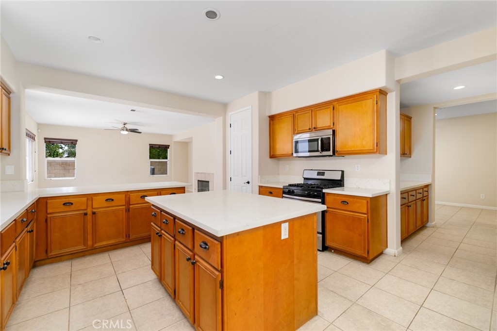 27297 Honey Scented Property Photo 11