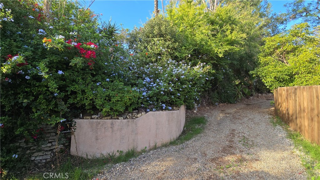 4739 Huntington Drive N Property Photo 19