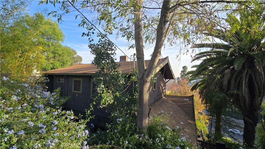 4739 Huntington Drive N Property Photo 21