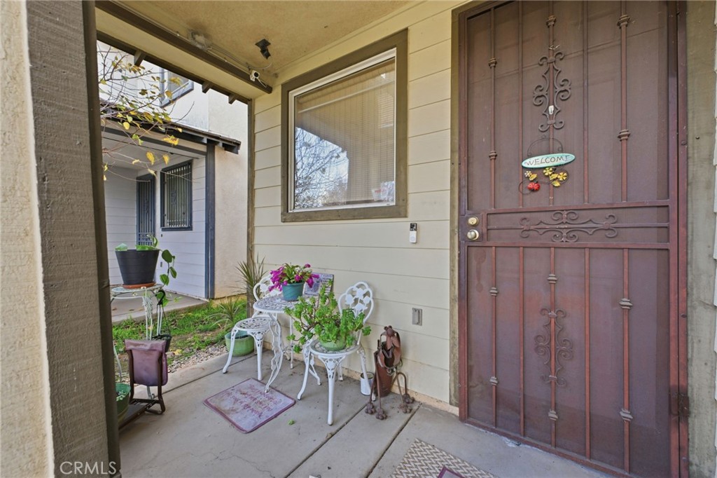 7274 Seeley Court Property Photo 7