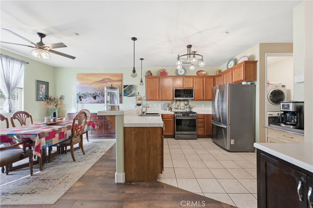 7274 Seeley Court Property Photo 16