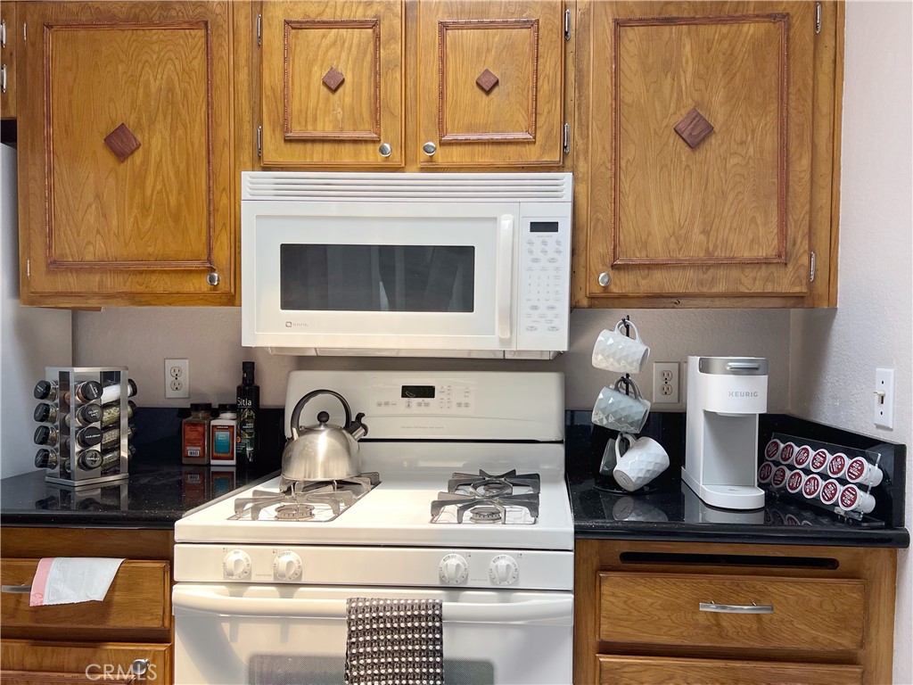 2727 Eagle Creek Place Property Photo 16