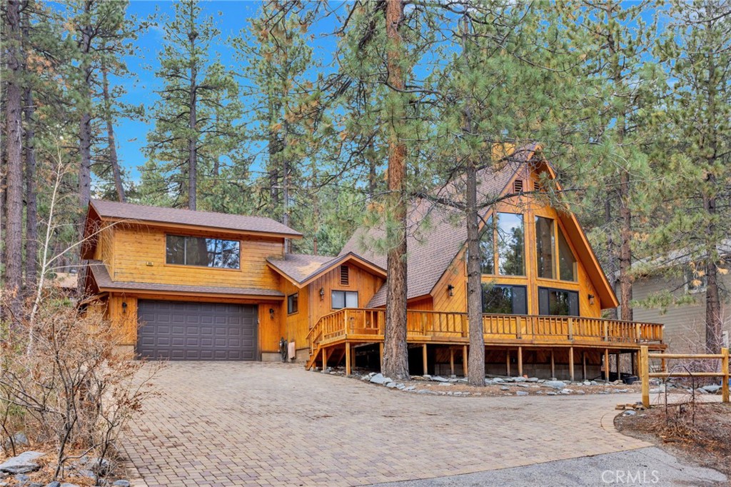 985 Pheasant Property Photo 1