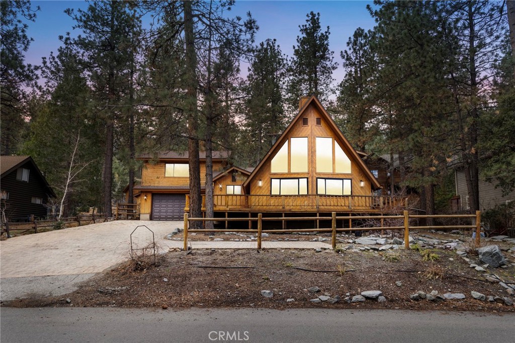 985 Pheasant Property Photo 2