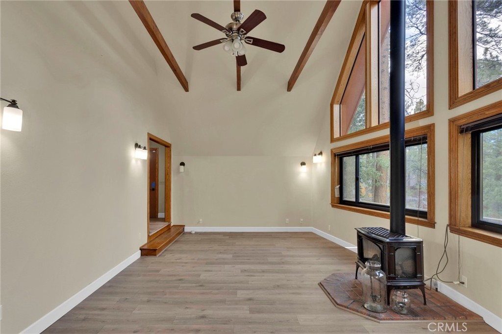 985 Pheasant Property Photo 11