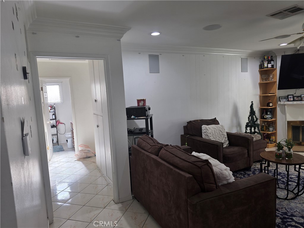 6435 Aldea Avenue Property Photo 4