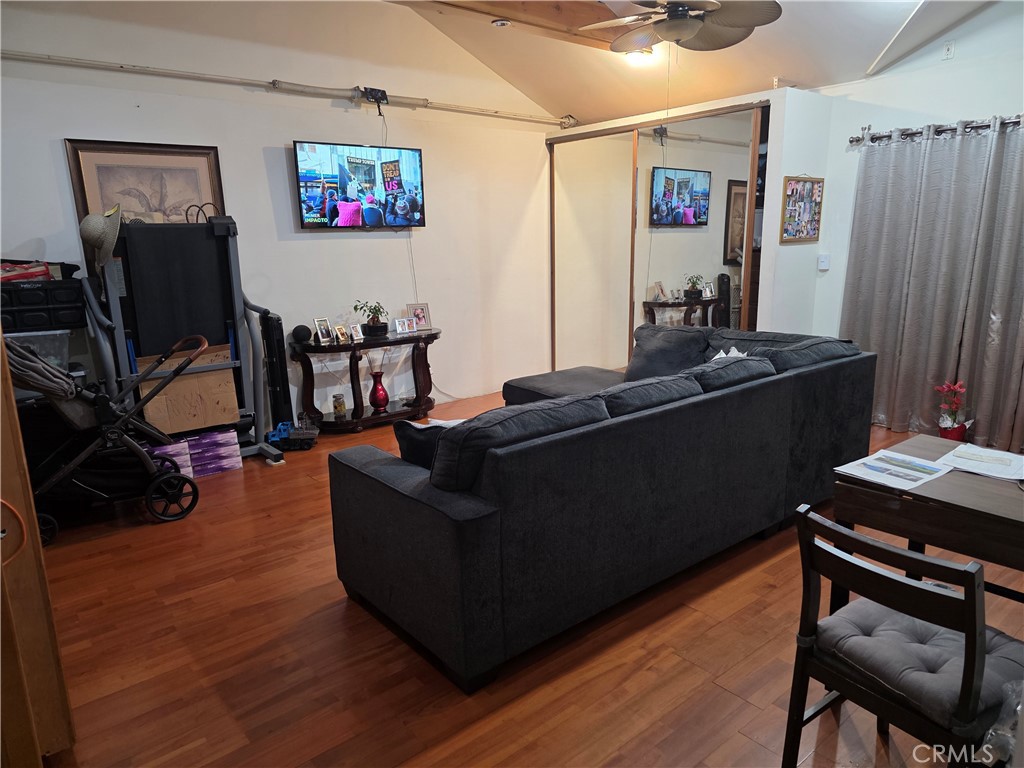 6435 Aldea Avenue Property Photo 7