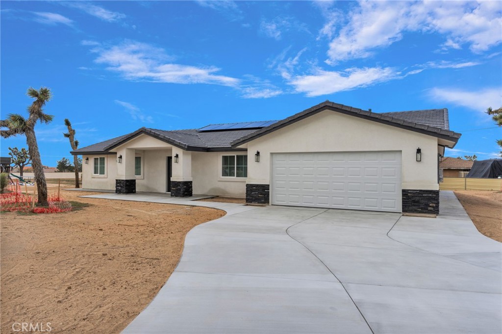 20190 Osseo Road Property Photo 1