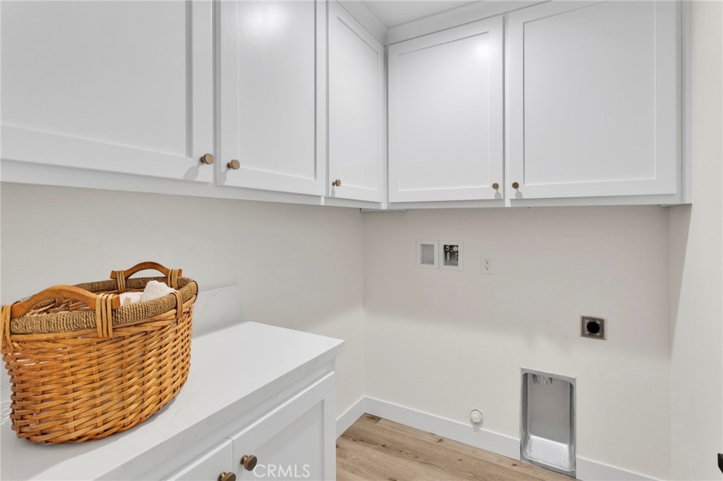 20190 Osseo Road Property Photo 26