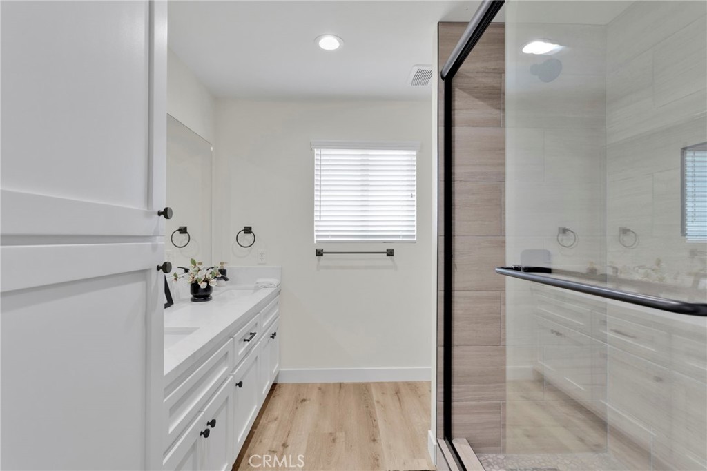 20190 Osseo Road Property Photo 33