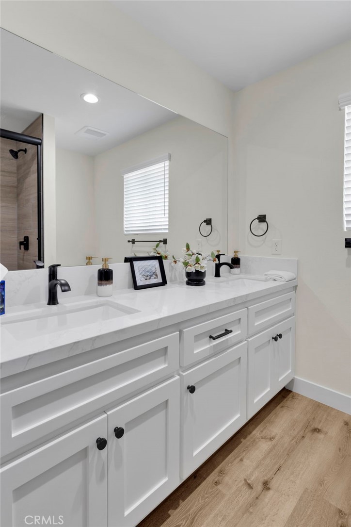 20190 Osseo Road Property Photo 35