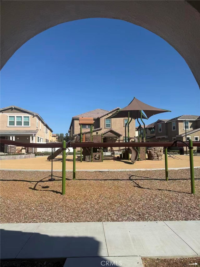 40718 Melrose Dr Property Photo 5