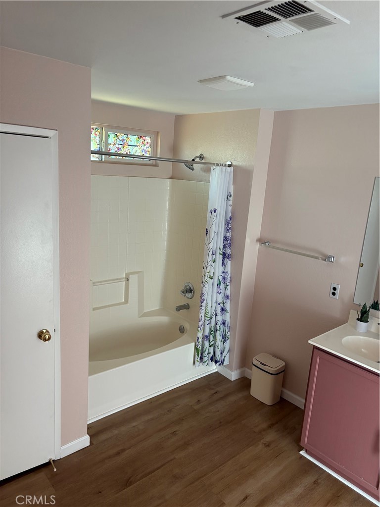 44025 Glenraven Property Photo 6