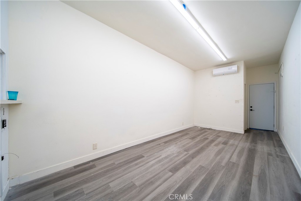 11450 Whittier Property Photo 7