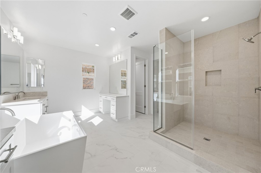 5817 Sunrise Ridge Lane Property Photo 45