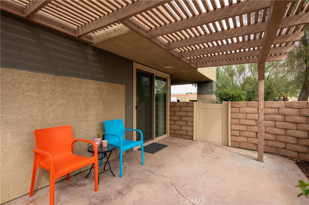 1457 Sunflower Circle N Property Photo 33