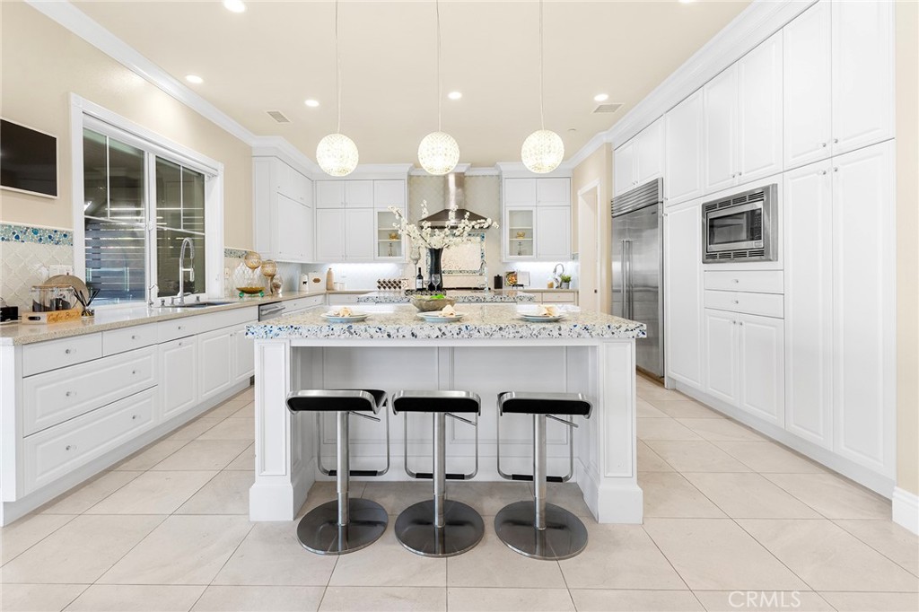 123 Calderon Property Photo 18