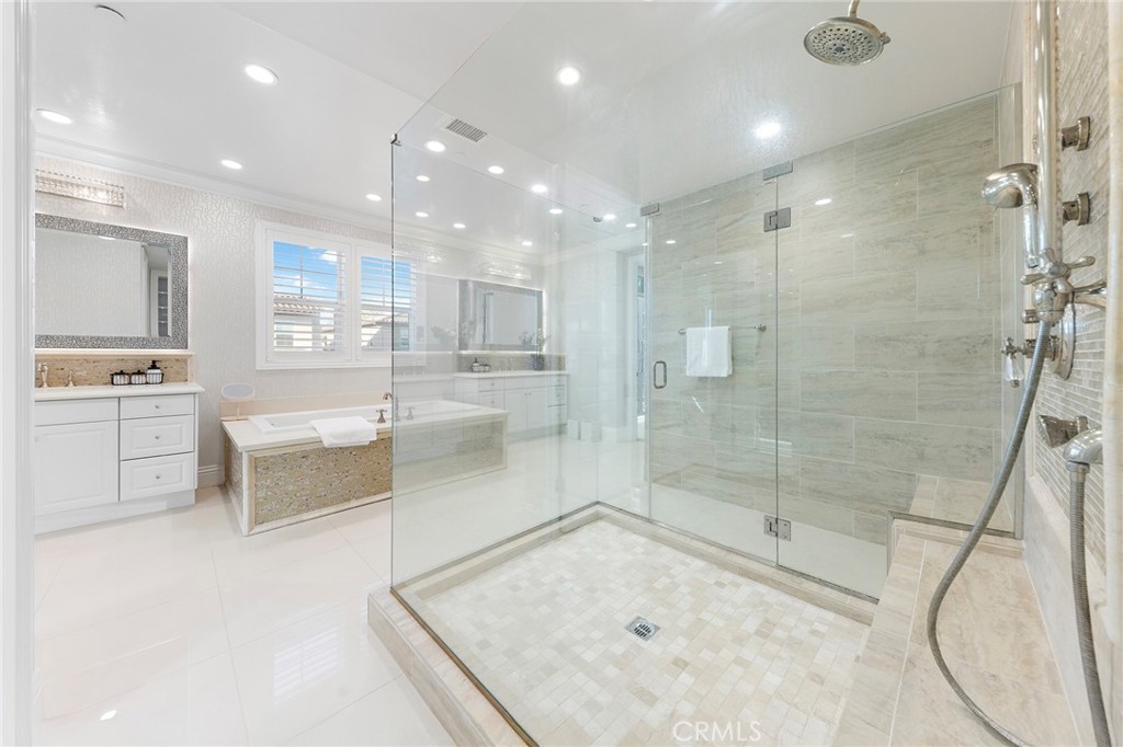 123 Calderon Property Photo 42