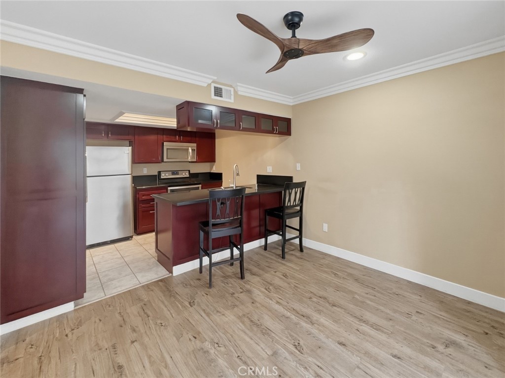 18408 Hatteras 19 Property Photo 4